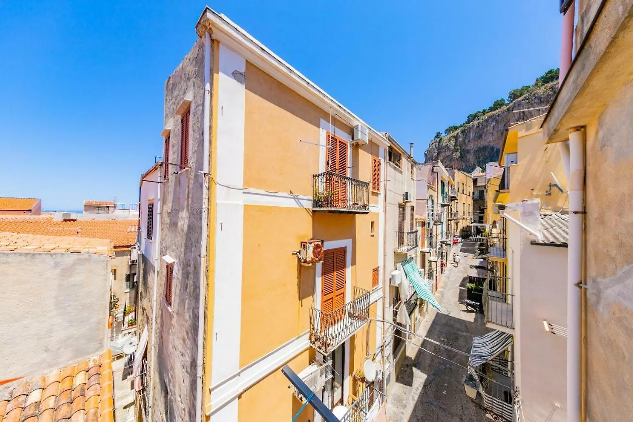 Le Case Del Cortile Hotel Cefalu 0*,  Italy